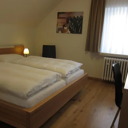 Ernst Cluesserath Weingut & Weinhotelchen Trittenheim