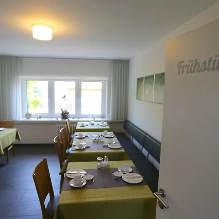 Ernst Cluesserath Weingut & Weinhotelchen Trittenheim