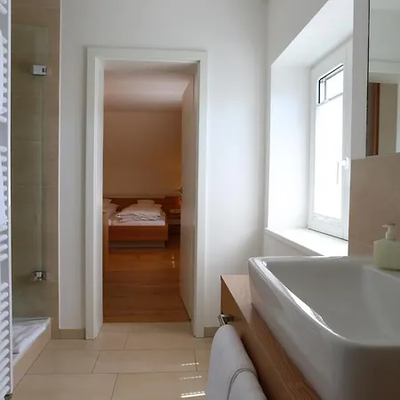 Penzion Ernst Cluesserath Weingut & Weinhotelchen 4*