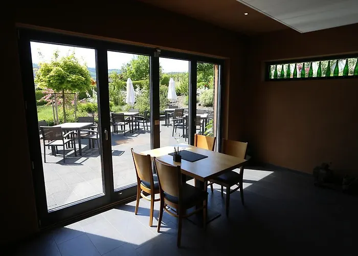 Guest house Ernst Cluesserath Weingut & Weinhotelchen 4*